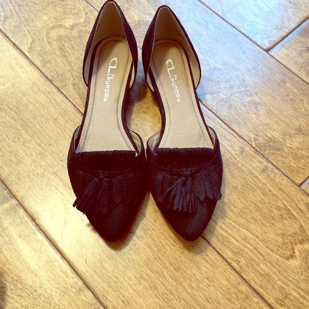 Black flats super cute